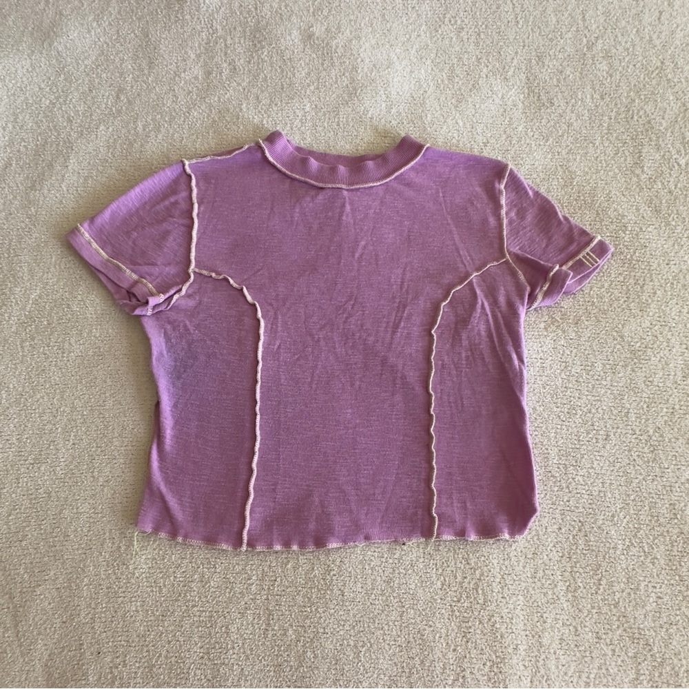 bdg ★ purple stretch fitted short sleeve contrast stitch crop top
